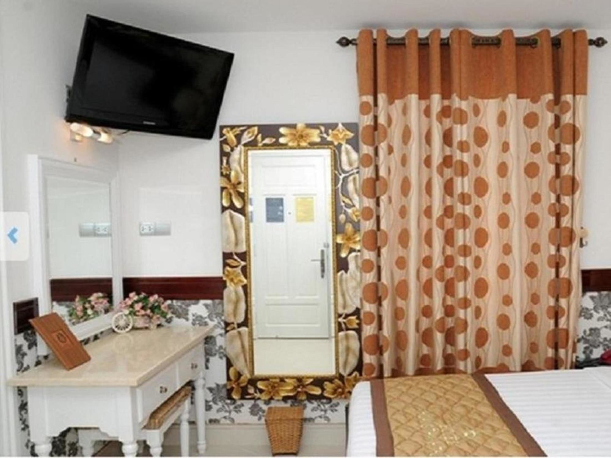 Hoang Thanh Thuy Airport Hotel 2 - Gan Am Thuc Dem Cho Hoang Hoa Tham Ciudad Ho Chi Minh  Exterior foto